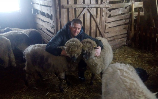 КОЛЕГЕ ПРИТРЧАЛЕ ДАНИЛУ У ПОМОЋ: Детелина стигла на кућну адресу